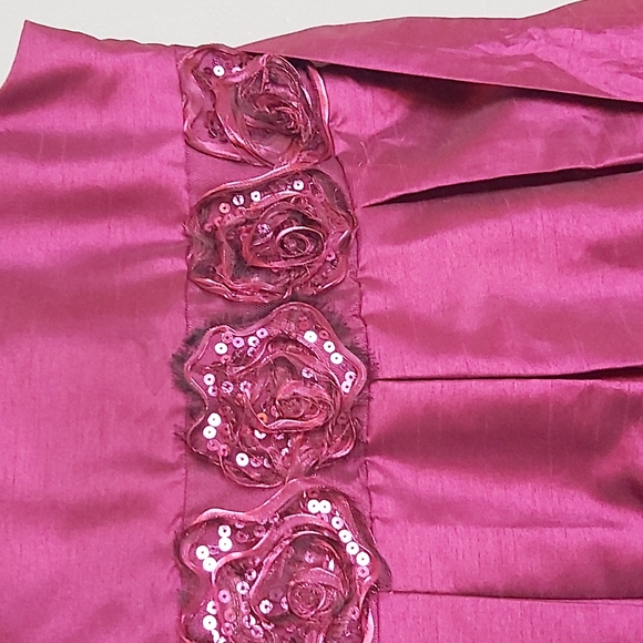 Party Dress - Picture 3 of 4